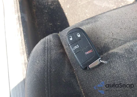 2015 Chrysler 200 Limited из США, поврежденный, VIN 1C3CCCAB8FN744693